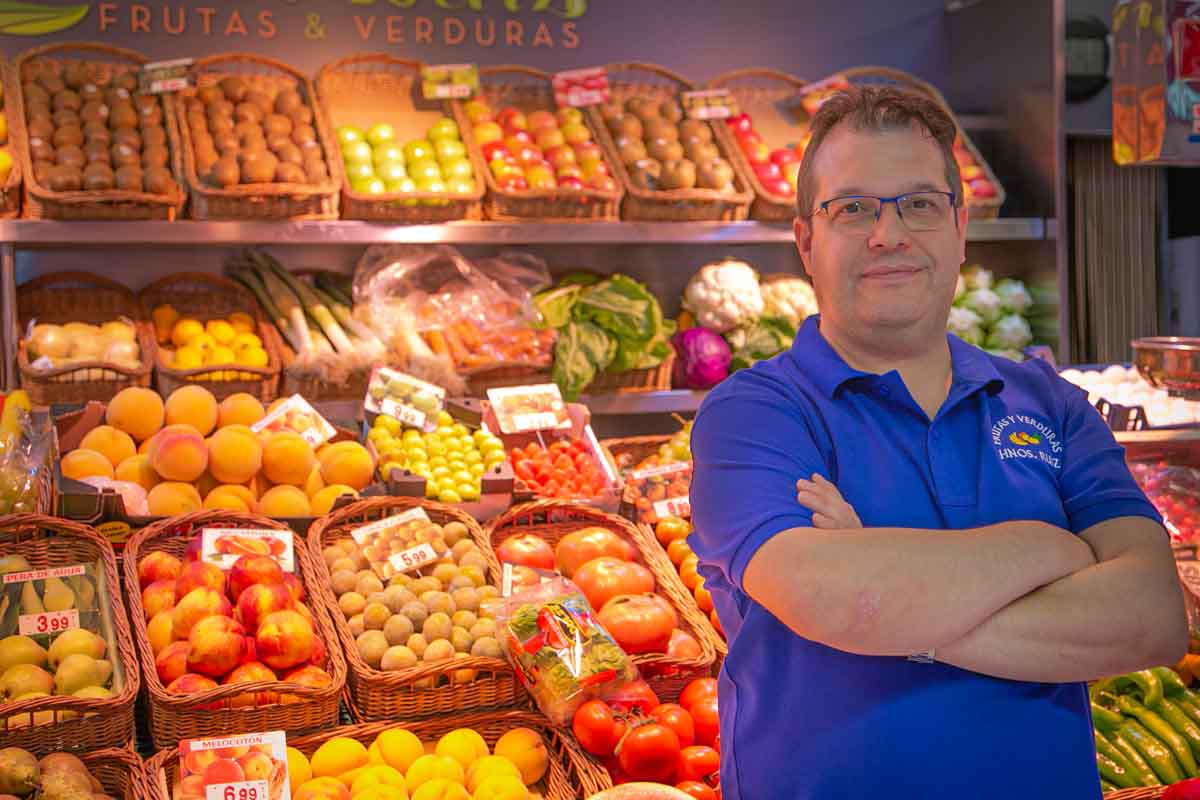 011_N25hnos. Ruiz fruti_MERC. PUENTE DE VALLECAS_PUESTOS._DR5B2911_copy_